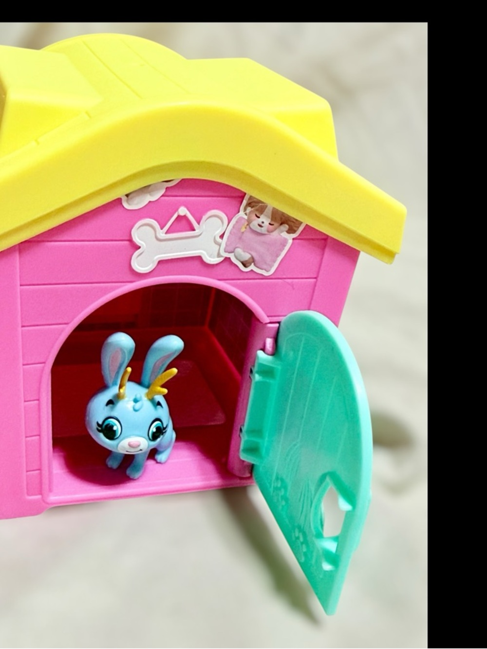 Little Live Pets Dog House Kennel Playset w/ Bunny Figure Moose Toys Interactive